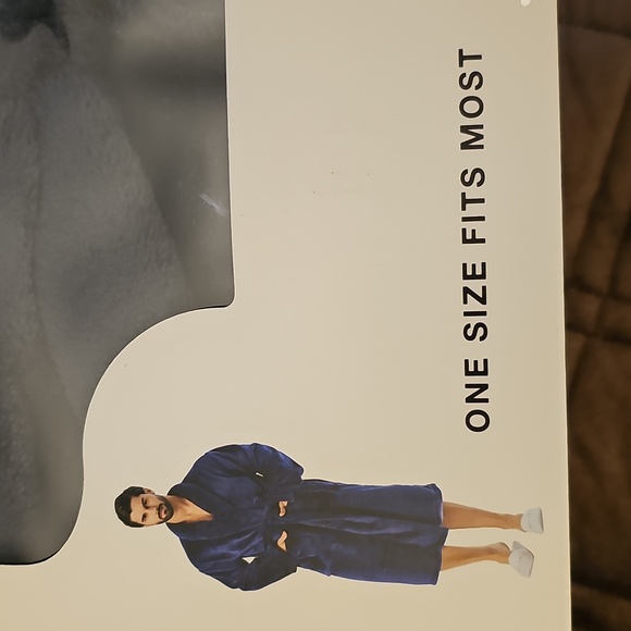 Men's Navy Robe - Picture 6 of 10